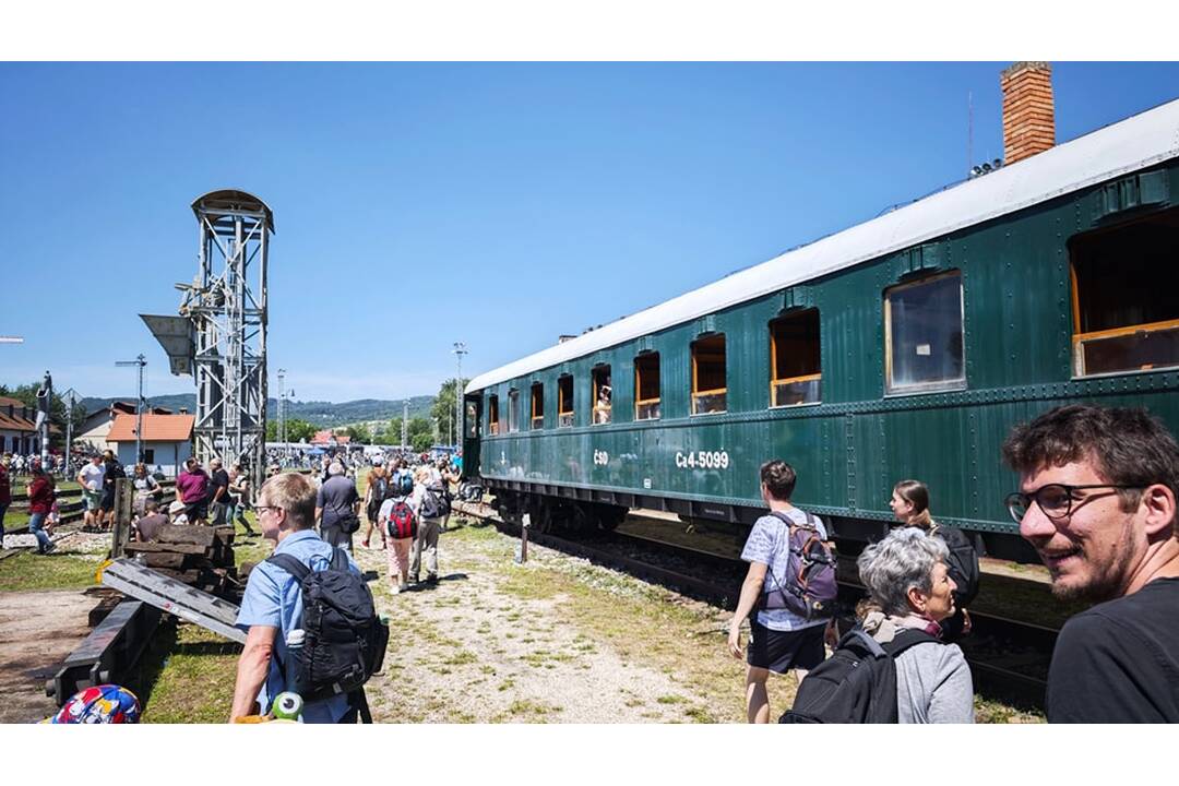 FOTO: V Rači sa koná celoslovenský zraz historických železničných vozidiel, foto 9