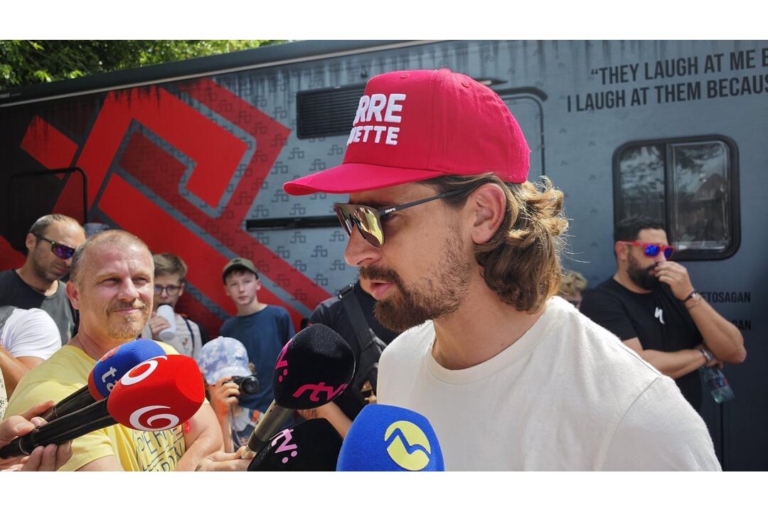 FOTO: V Malinove sa konal rodinný deň s Petrom Saganom. Obyvatelia si s ním mohli zabicyklovať, foto 4