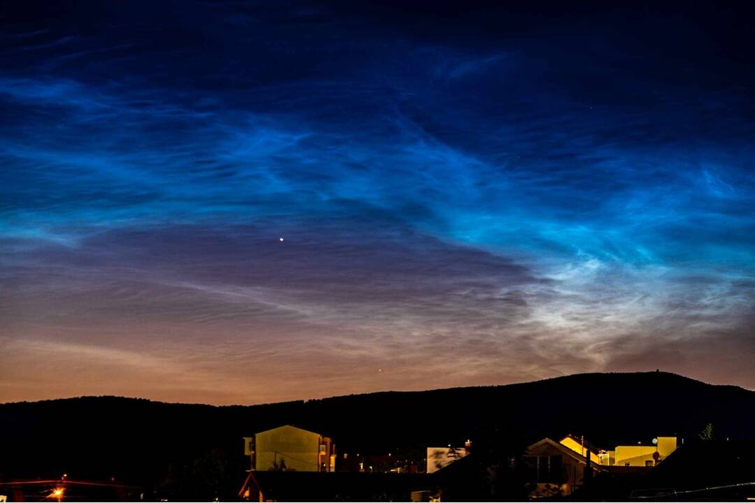 FOTO: Svietiace oblaky nad Pezinkom, foto 3