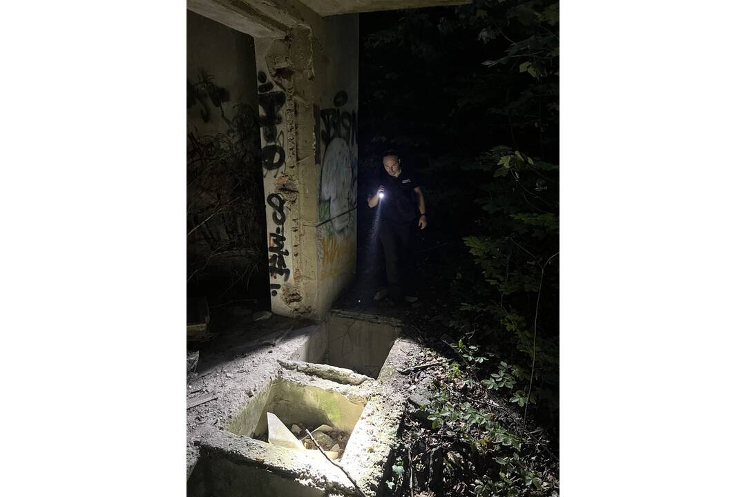 FOTO: Pohotovostný pátrací tím hľadal v Marianke 40-ročnú Zuzanu, foto 8