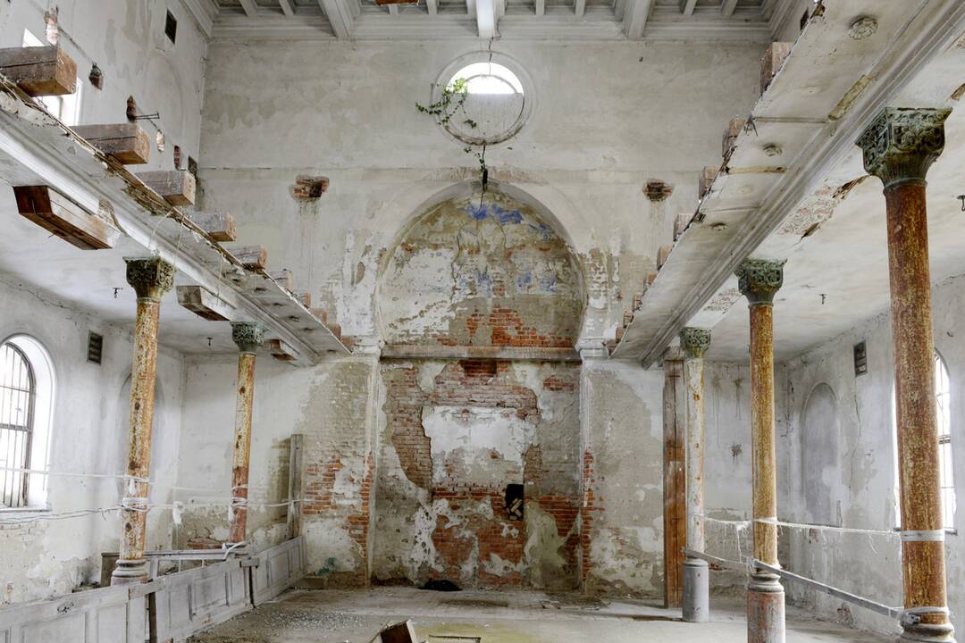 FOTO: Synagóga v Senci, Divadlo Aréna a Bratislavské bábkové divadlo v septembri privítajú prvých návštevníkov, foto 2