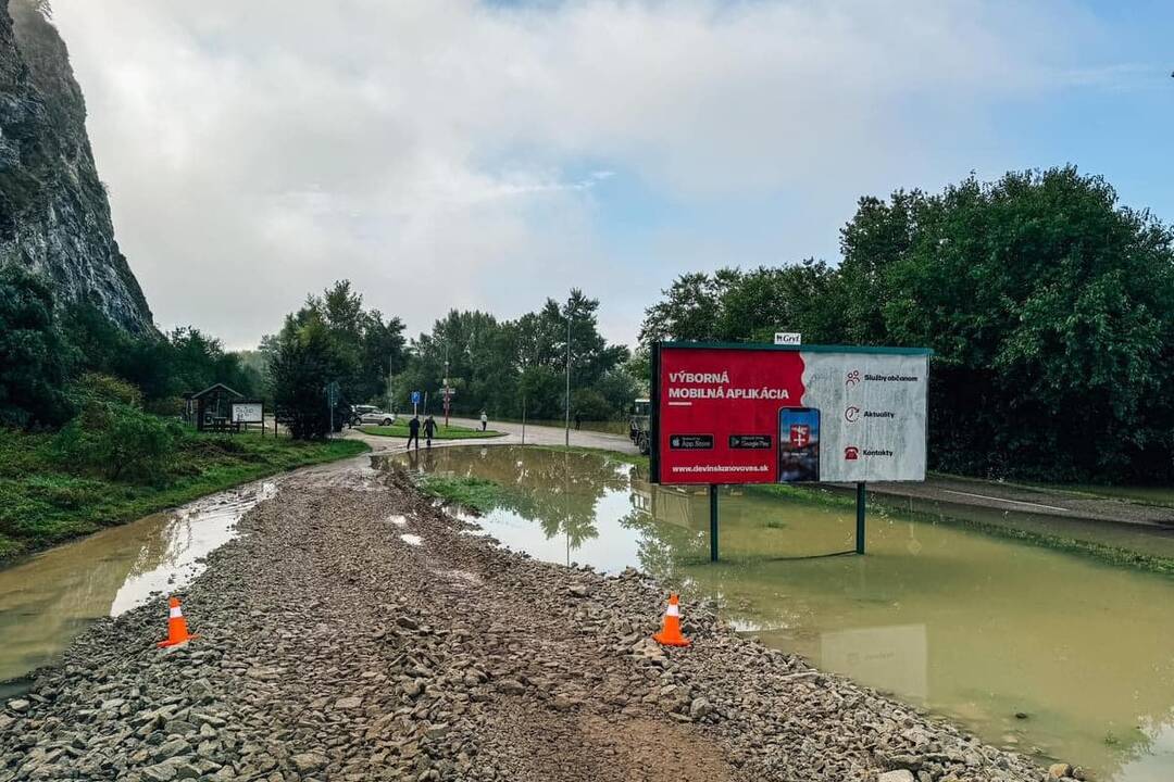 FOTO: Situácia v Devíne a Devínskej Novej Vsi je naďalej vážna, foto 4