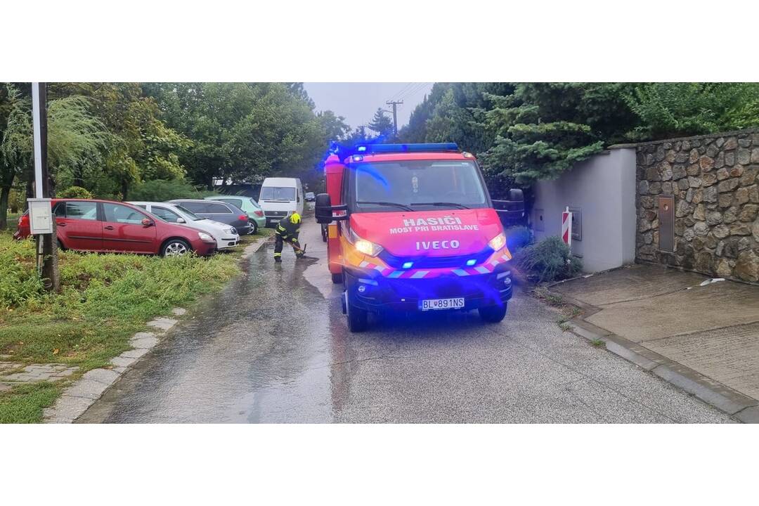 FOTO: Situácia v Devíne a Devínskej Novej Vsi je naďalej vážna, foto 9