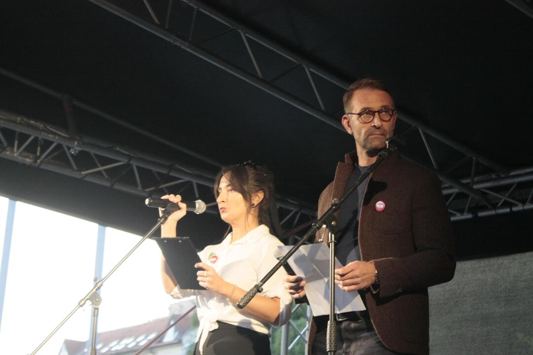 FOTO: Kultúrny štrajk v Bratislave. Na pódiu vystúpil aj Tomáš Maštalír, foto 2