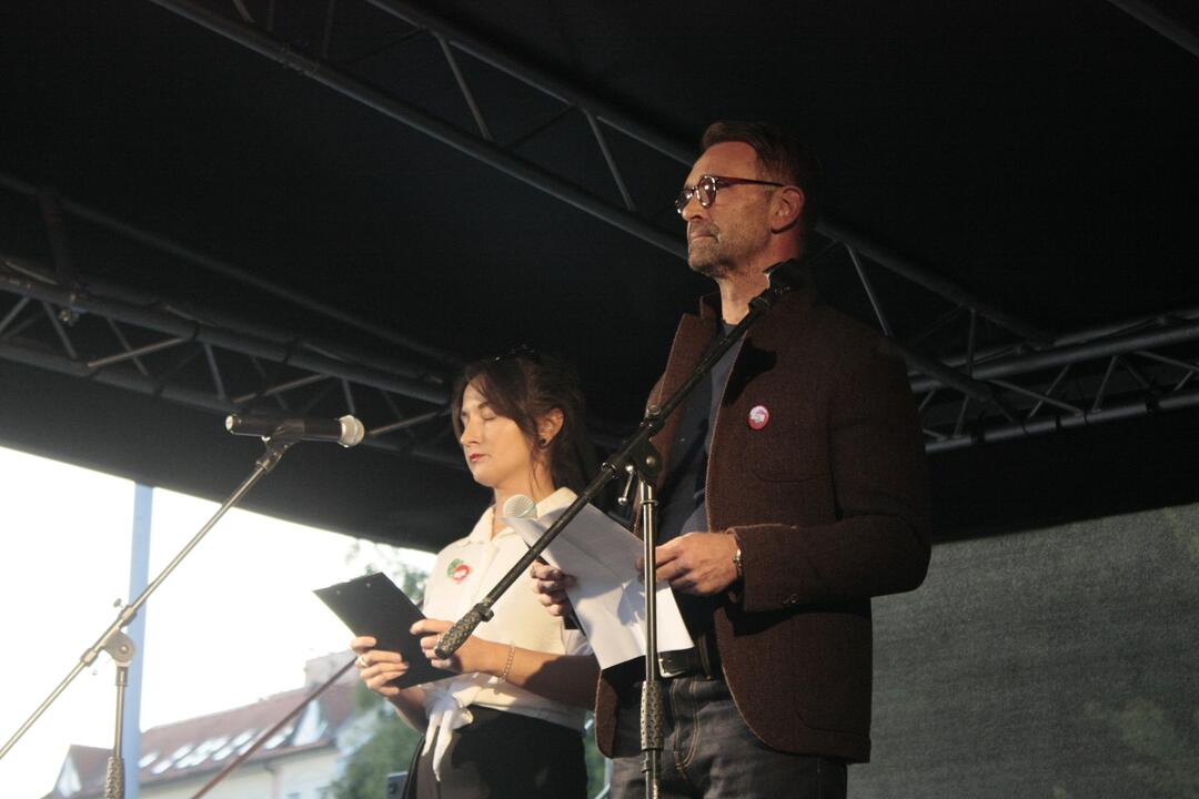 FOTO: Kultúrny štrajk v Bratislave. Na pódiu vystúpil aj Tomáš Maštalír, foto 3