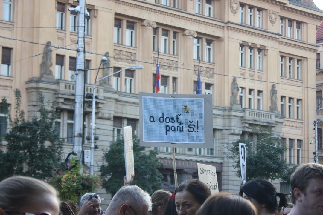 FOTO: Kultúrny štrajk v Bratislave. Na pódiu vystúpil aj Tomáš Maštalír, foto 9