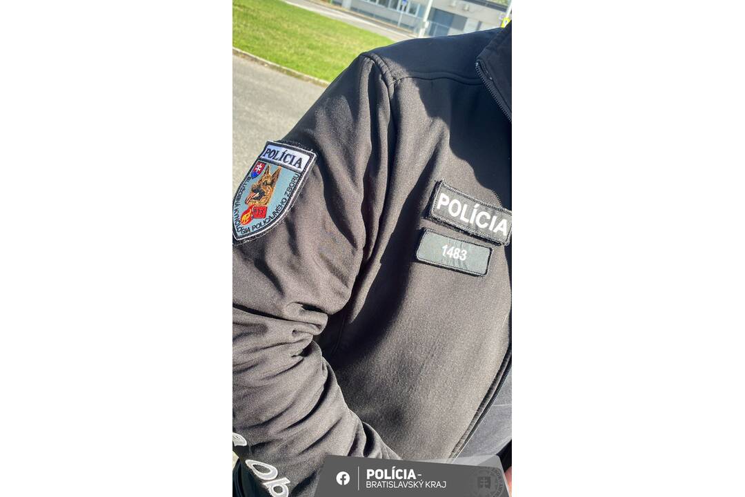 FOTO: Muž sa v Bratislave vydával za policajta, foto 1