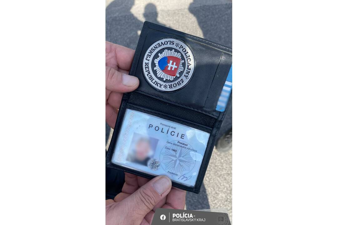FOTO: Muž sa v Bratislave vydával za policajta, foto 2