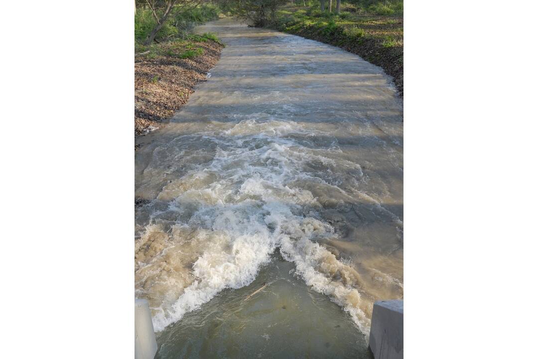 FOTO: Do obnoveného ramena na Dunaji vpúšťajú vodu stavidlom, foto 7