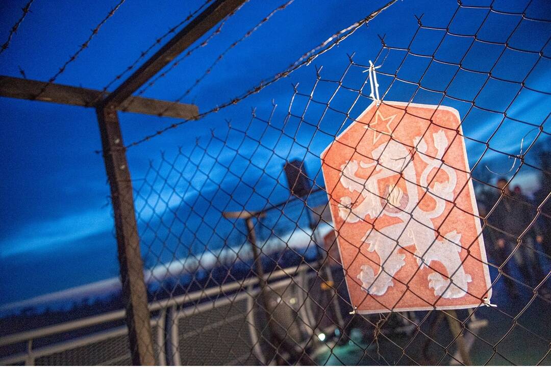 FOTO: Počas víkendu bude Cyklomost slobody oplotený ostnatým drôtom, foto 5