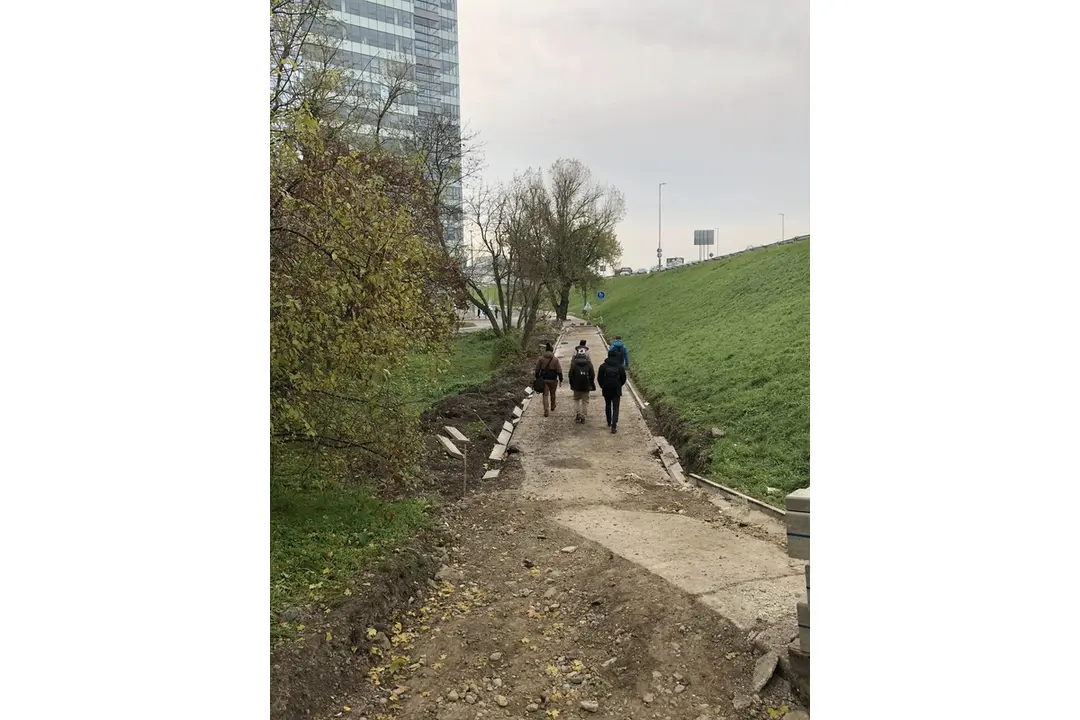 FOTO: V Sade Janka Kráľa osadili novú cyklotrasu, foto 5