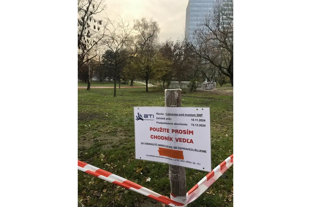FOTO: V Sade Janka Kráľa osadili novú cyklotrasu, foto 8