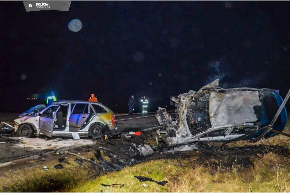 FOTO: Obrovská nehoda v Smižanoch, zomrel pri nej mladý človek, foto 2