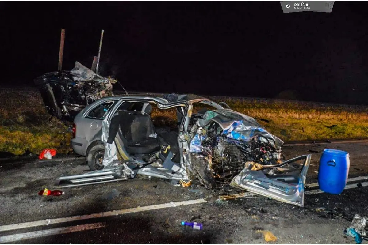 FOTO: Obrovská nehoda v Smižanoch, zomrel pri nej mladý človek, foto 5