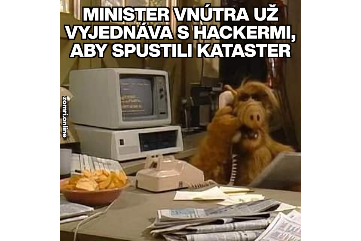 FOTO: Udalosti ohľadom katastra nenechali chladné ani memes stránky, foto 6