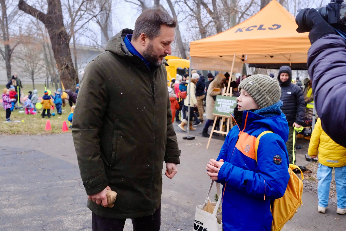 FOTO: Novoročná mulčovačka 2025 v Sade Janka Kráľa v Petržalke, foto 7