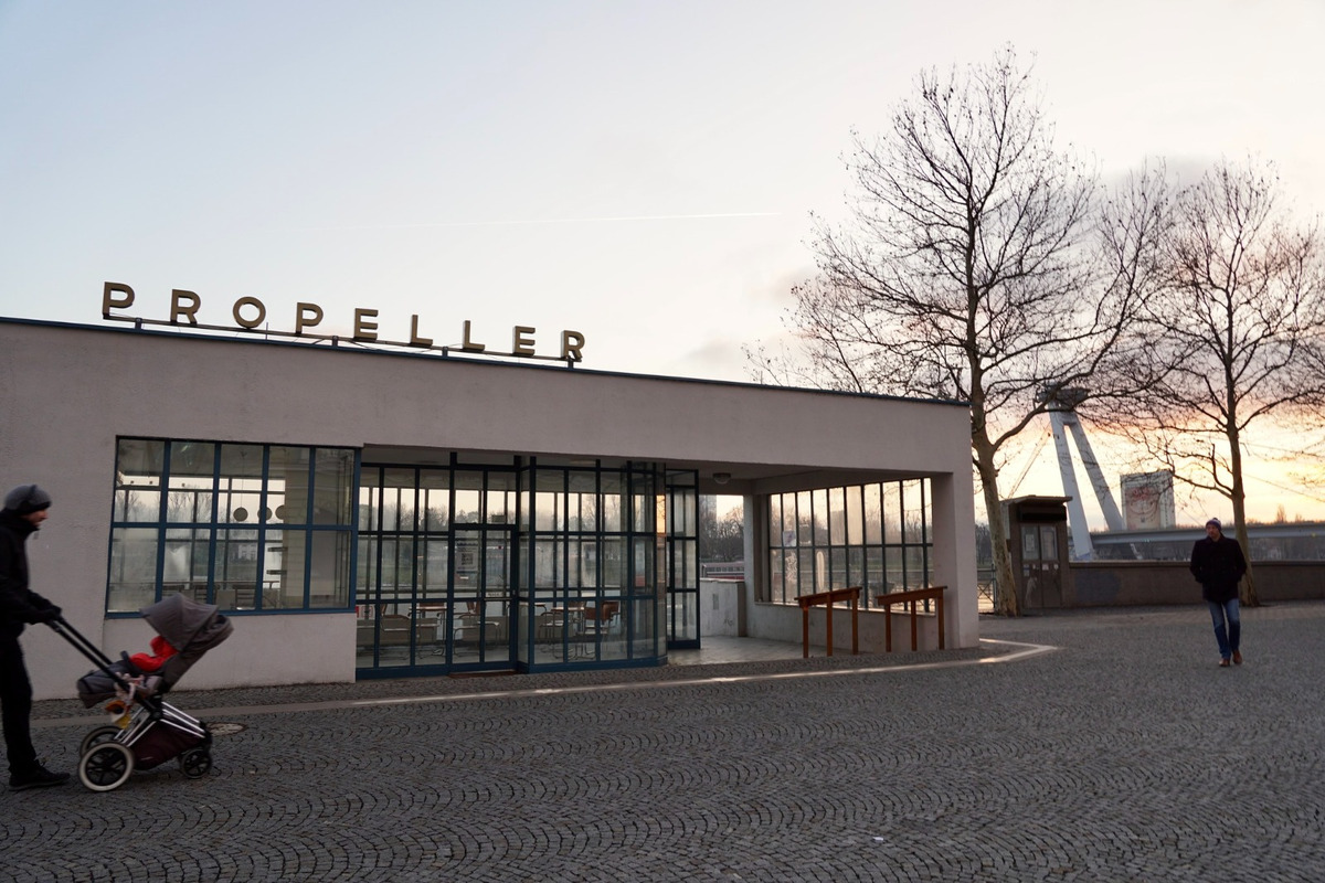 FOTO: Ikonický Propeller na nábreží Dunaja hľadá nájomci, foto 8