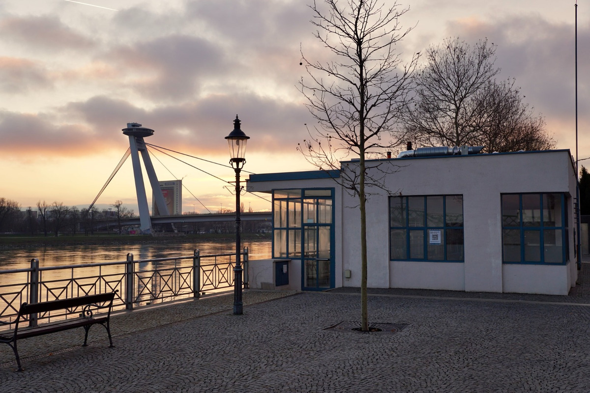 FOTO: Ikonický Propeller na nábreží Dunaja hľadá nájomci, foto 10