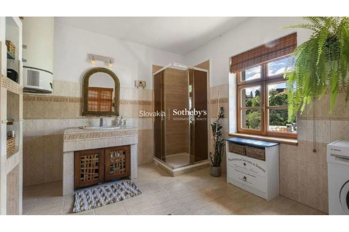 FOTO:  Zdenka Predná a Oskar Rózsa predávajú dom, foto 11