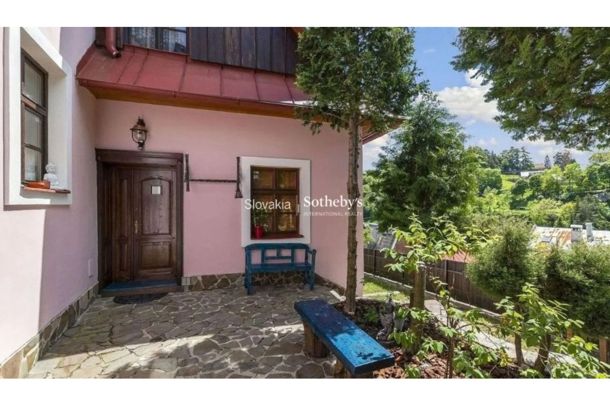 FOTO:  Zdenka Predná a Oskar Rózsa predávajú dom, foto 15