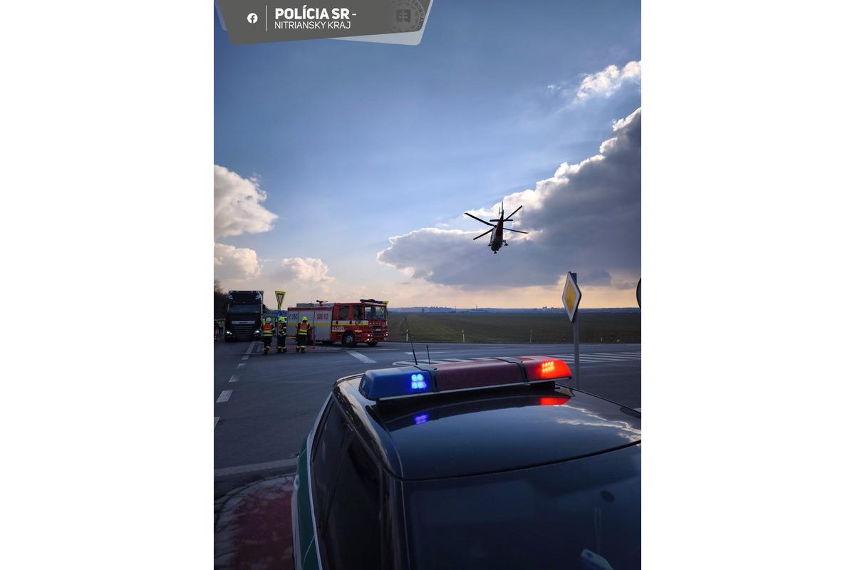 FOTO: Vážna nehoda medzi Čakajovcami a Dražovcami , foto 2