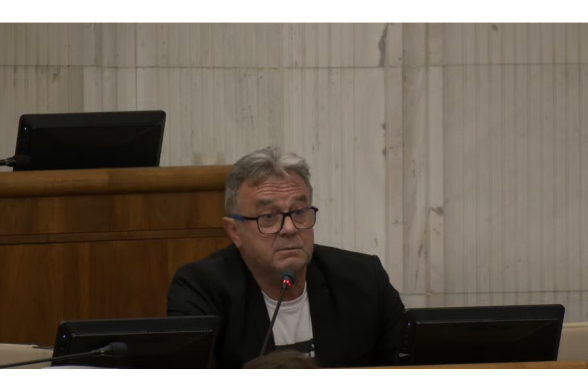 FOTO: Raši zvolený za predsedu parlamentu, hádky s opozíciou neutíchli, foto 3