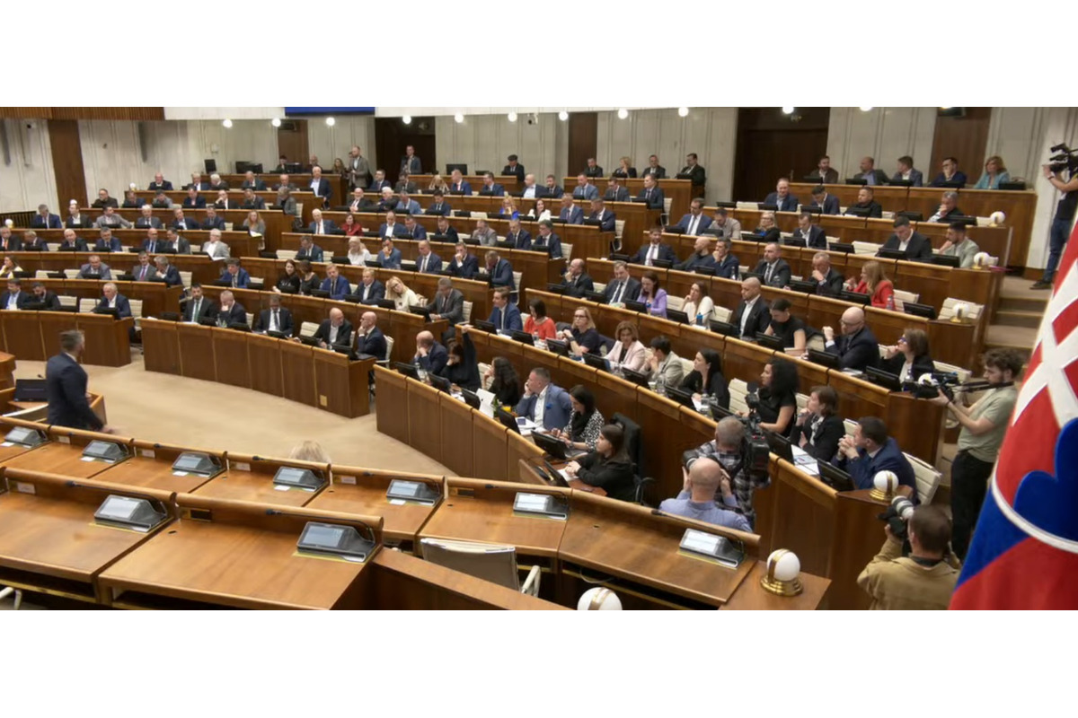 FOTO: Raši zvolený za šéfa parlamentu. Národná rada nemala predsedu takmer rok, foto 3