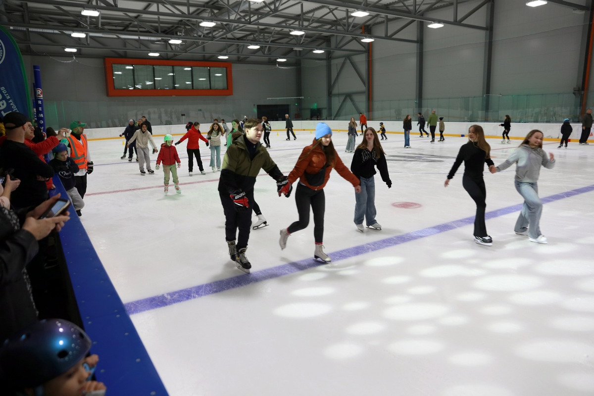 FOTO: V Malackách otvorili novú športovú halu, foto 2