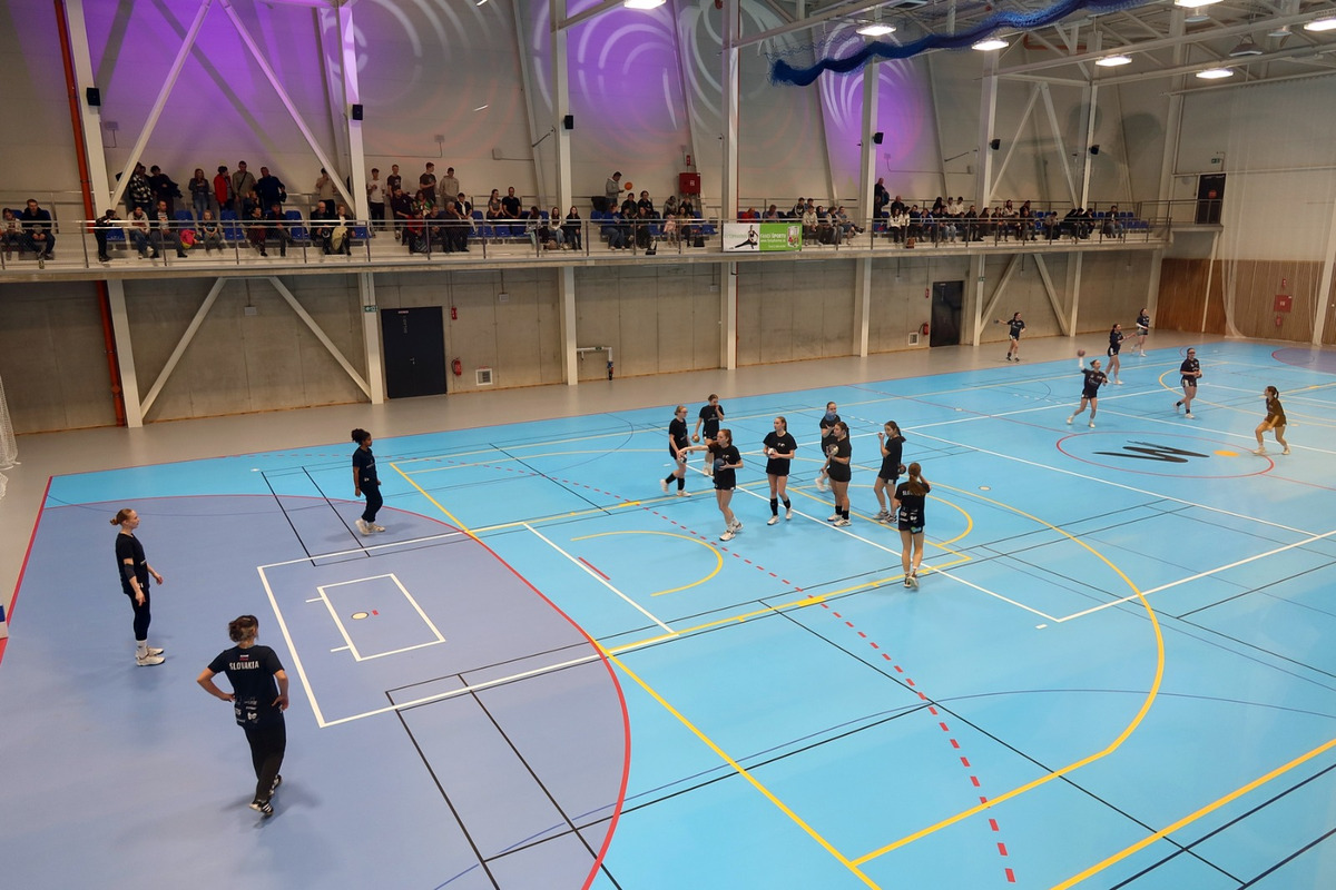 FOTO: V Malackách otvorili novú športovú halu, foto 8