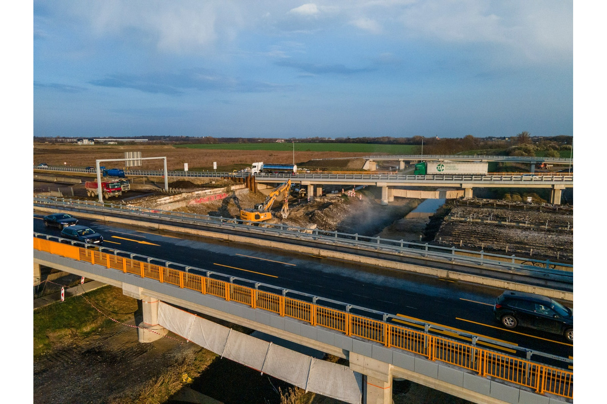 FOTO: Križovatka diaľnic D1 a D4 z vtáčej perspektívy, foto 16