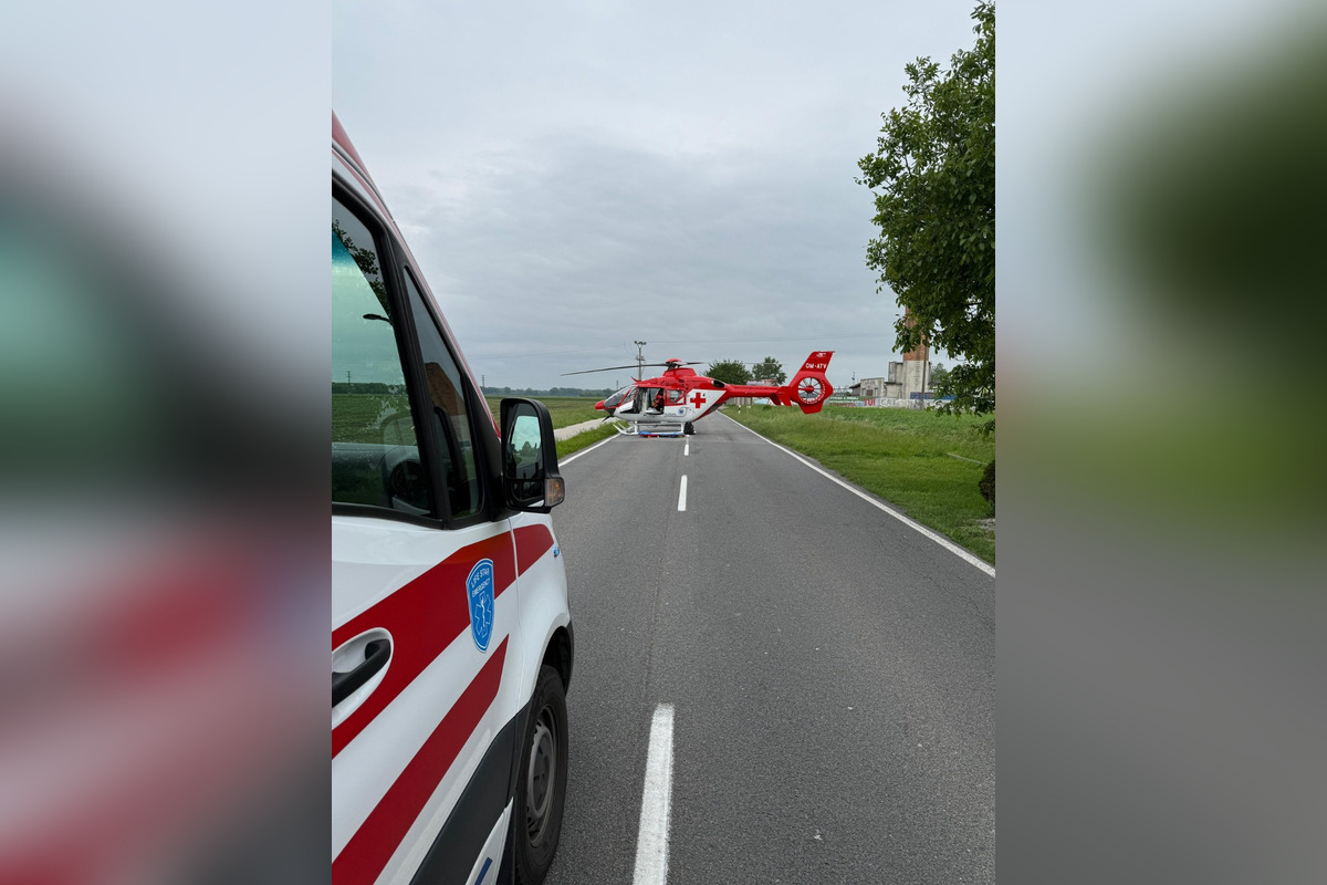 FOTO: Seniorku zrazilo auto, do nemocnice letela v umelom spánku, foto 3