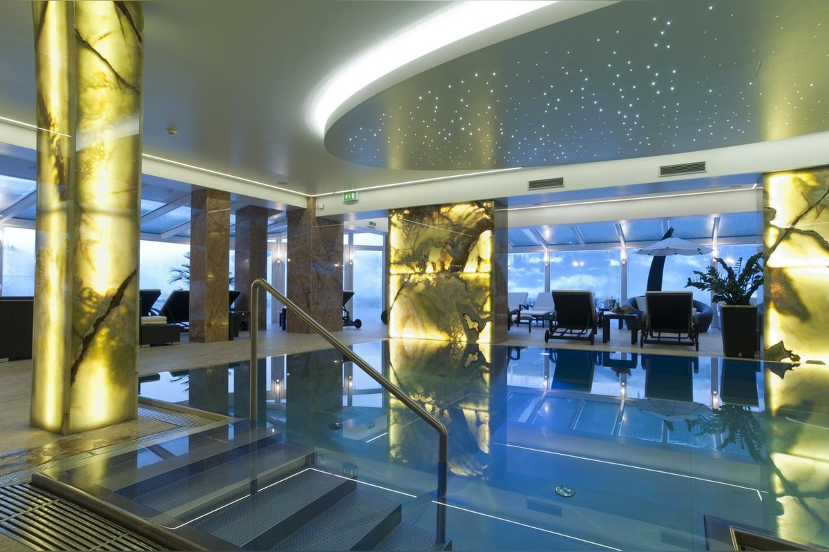 FOTO: Glváčov hotel v rakúskych Alpách, foto 4