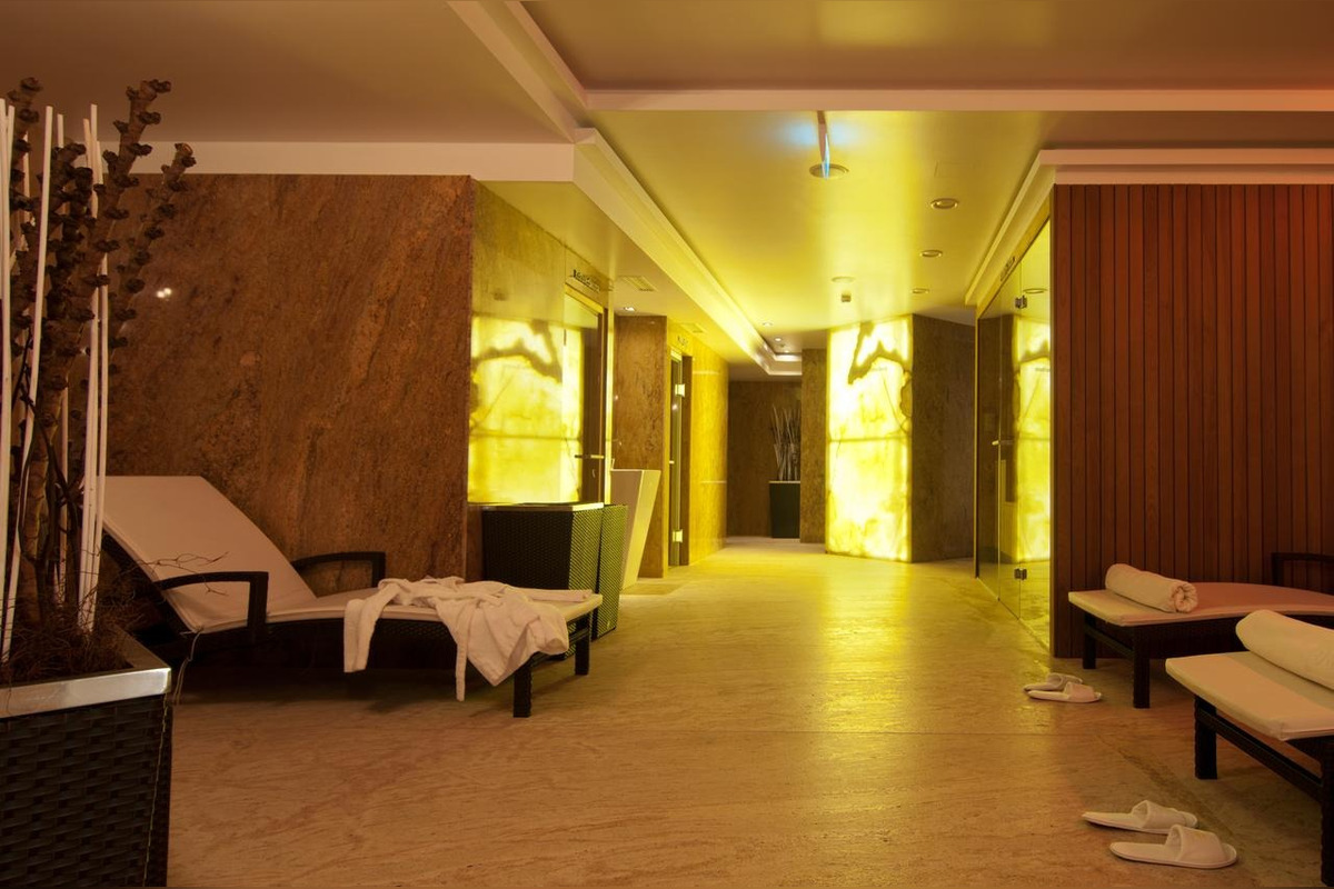 FOTO: Glváčov hotel v rakúskych Alpách, foto 6