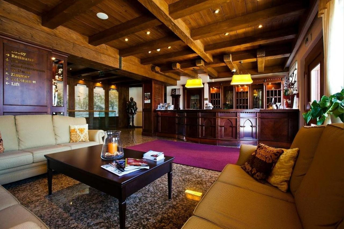 FOTO: Glváčov hotel v rakúskych Alpách, foto 8