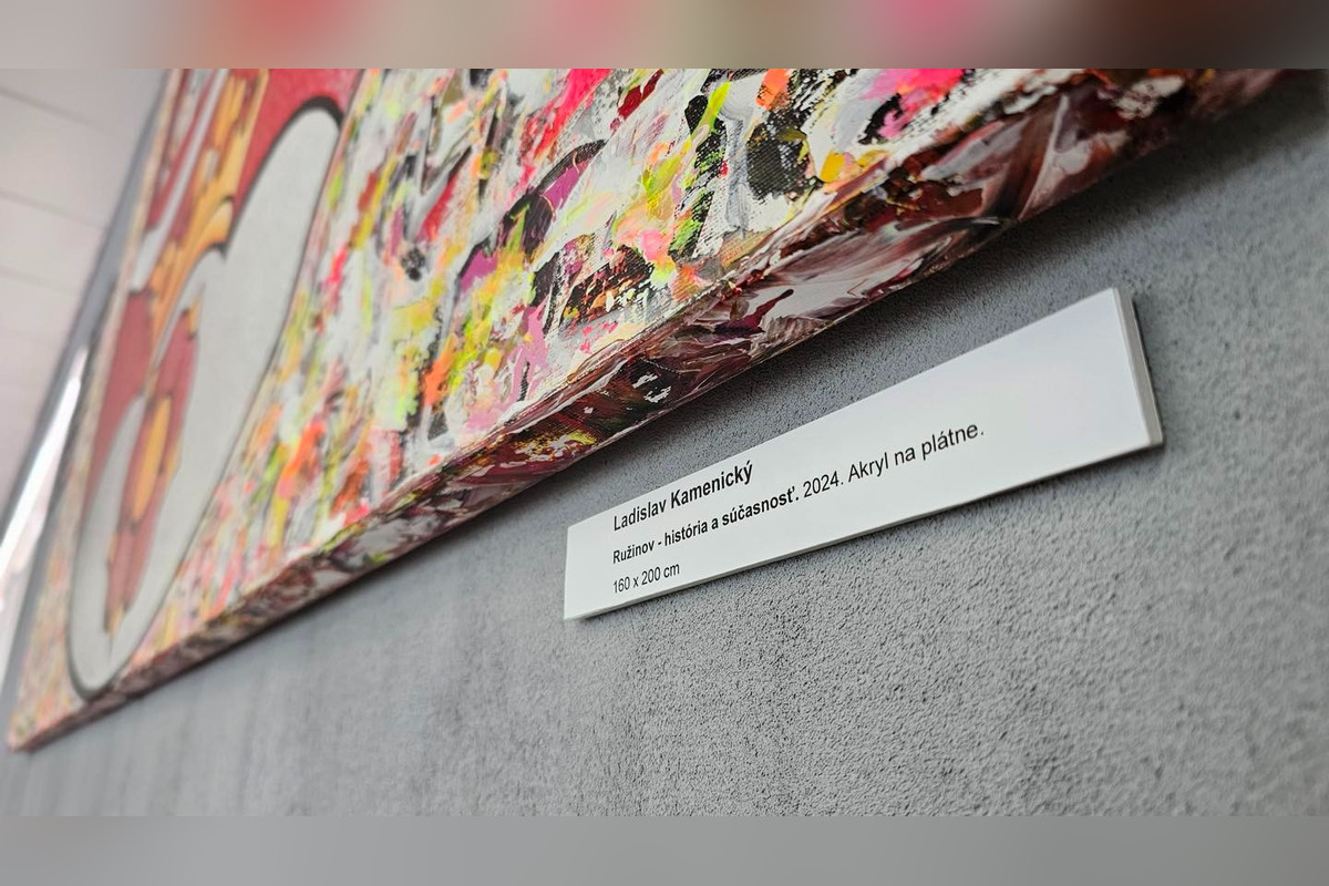FOTO: Kamenický daroval Ružinovu obraz, ktorý aj sám namaľoval, foto 3