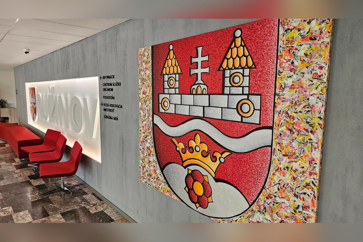 FOTO: Kamenický daroval Ružinovu obraz, ktorý aj sám namaľoval, foto 4