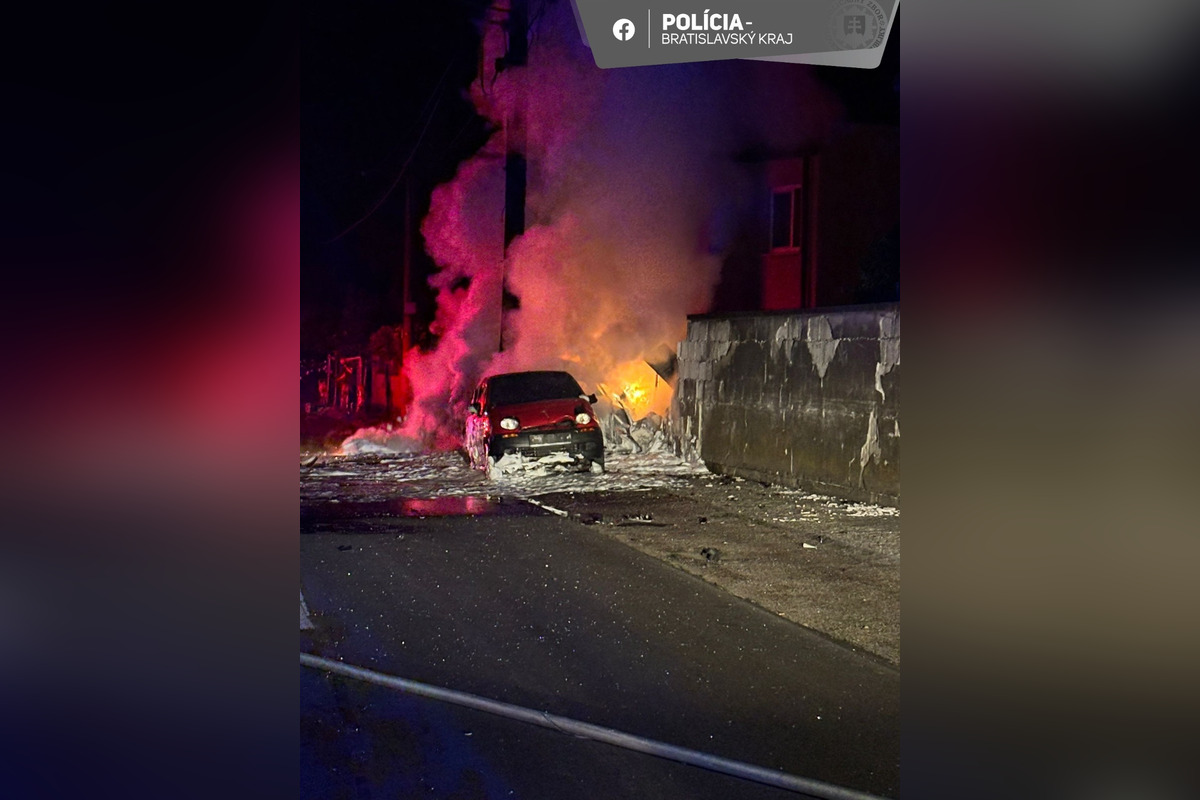 FOTO: Dopravná nehoda s požiarom, pod ktorou sa podpísal alkohol, foto 2
