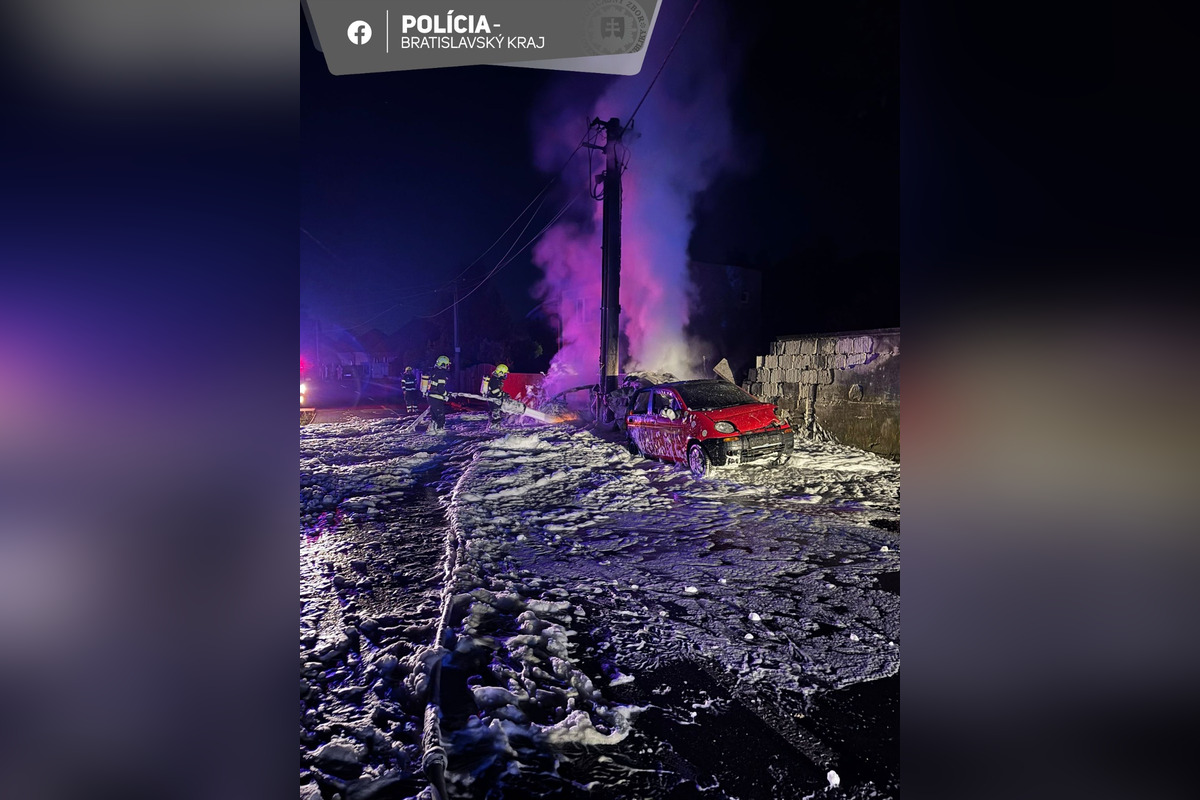 FOTO: Dopravná nehoda s požiarom, pod ktorou sa podpísal alkohol, foto 3
