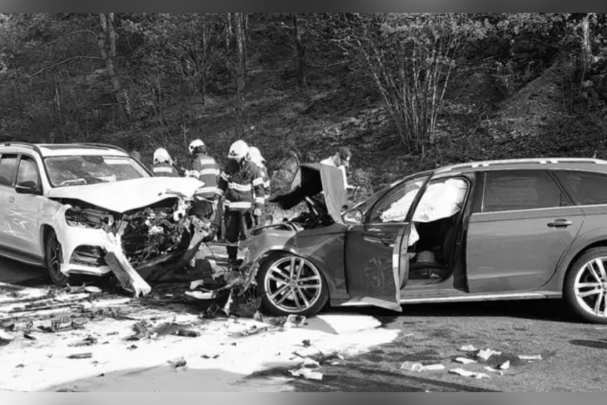 FOTO: Pri tragickej nehode pri Ľupči prišli o dcéru, druhá sa ťažko zranila. Rodine prispeli v zbierke stovky ľudí, foto 1