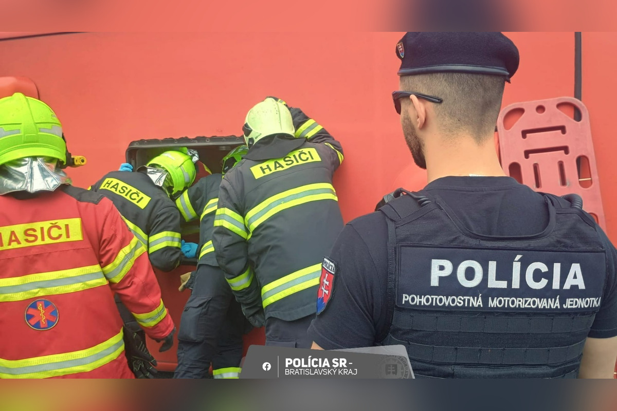 FOTO: Taktické cvičenie bratislavských policajtov, foto 6