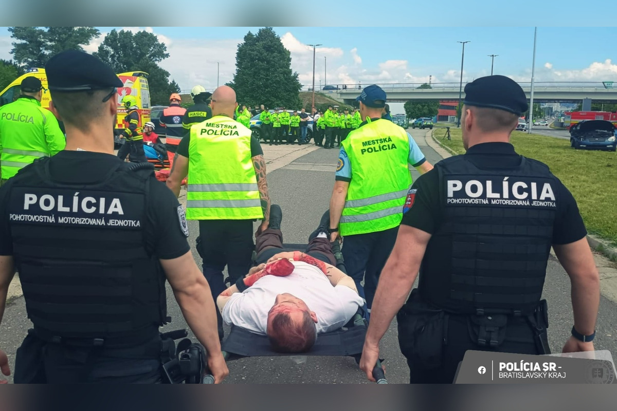 FOTO: Taktické cvičenie bratislavských policajtov, foto 7