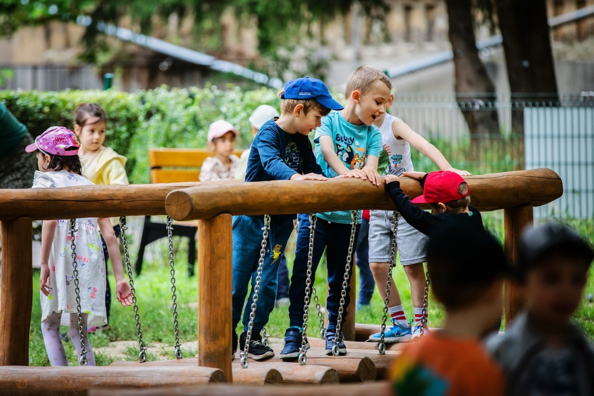 FOTO: Staré Mesto obnovilo ihrisko aj verejný priestor na Záhrebskej  , foto 1