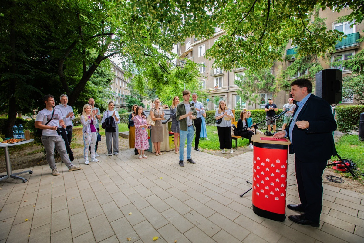 FOTO: Staré Mesto obnovilo ihrisko aj verejný priestor na Záhrebskej  , foto 5
