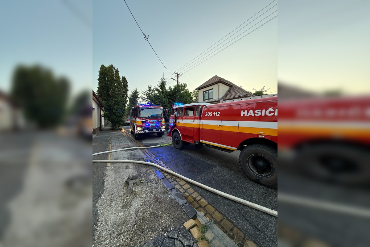 FOTO: Požiar obytného prívesu vo Vajnoroch, foto 3