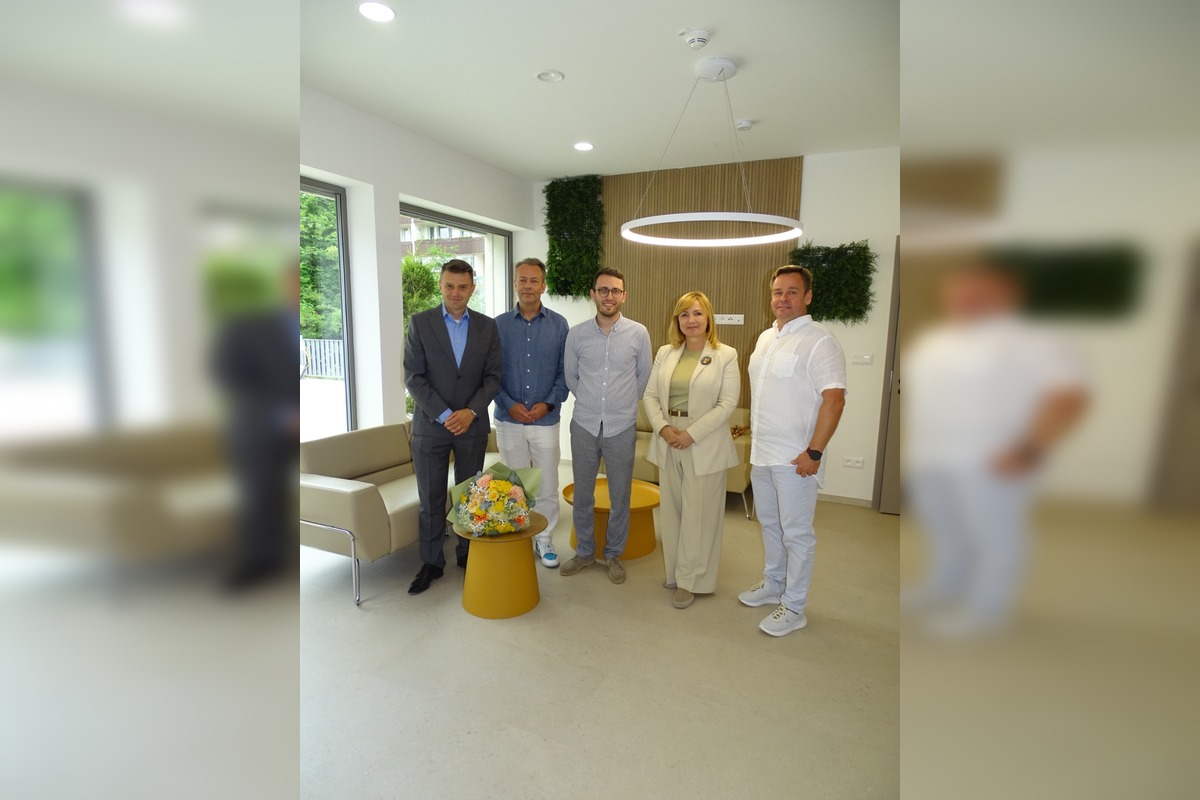 FOTO:  V Karlovke otvorili vôbec prvý domov pre seniorov, foto 2