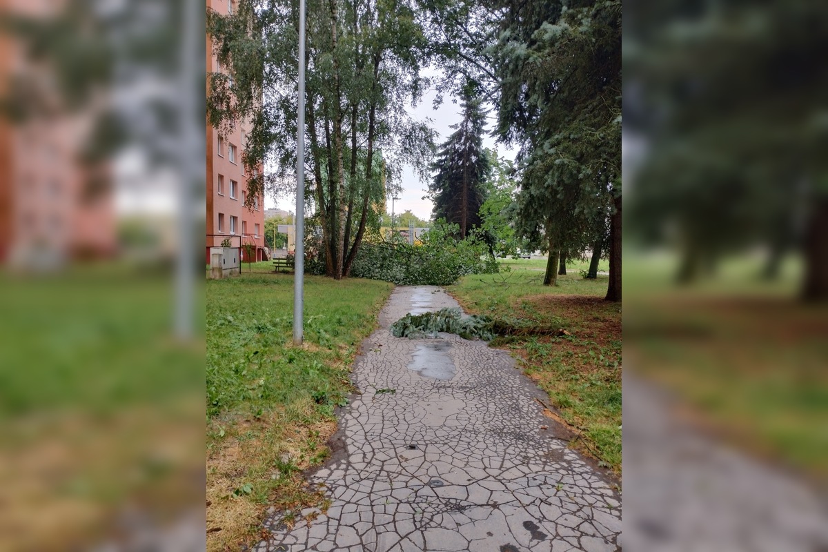 FOTO: Po supercele zostali v Prešovskom kraji obrovské škody. , foto 24