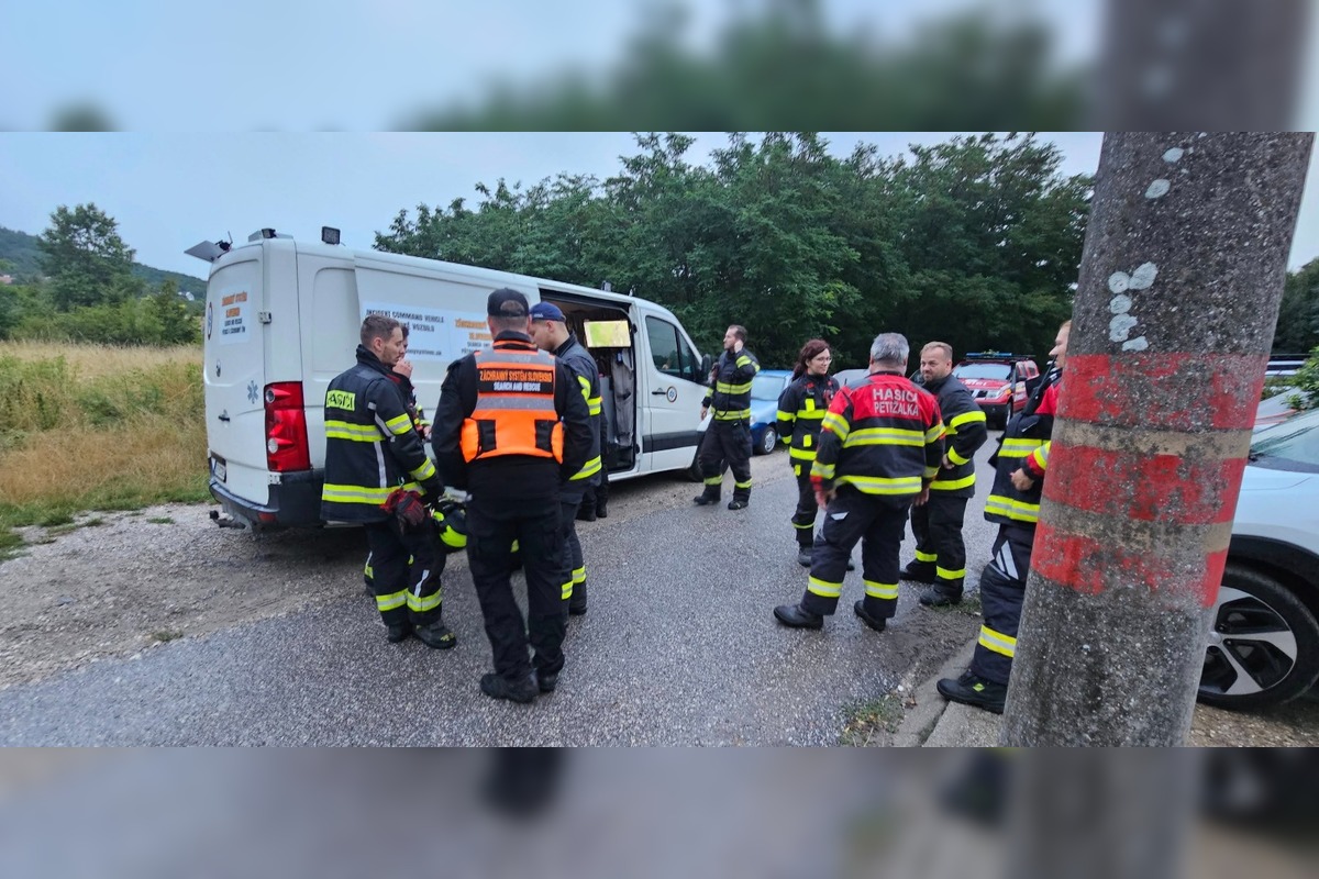 FOTO: Pátracia akcia po 10-ročnom chlapcovi v Bratislave, foto 5