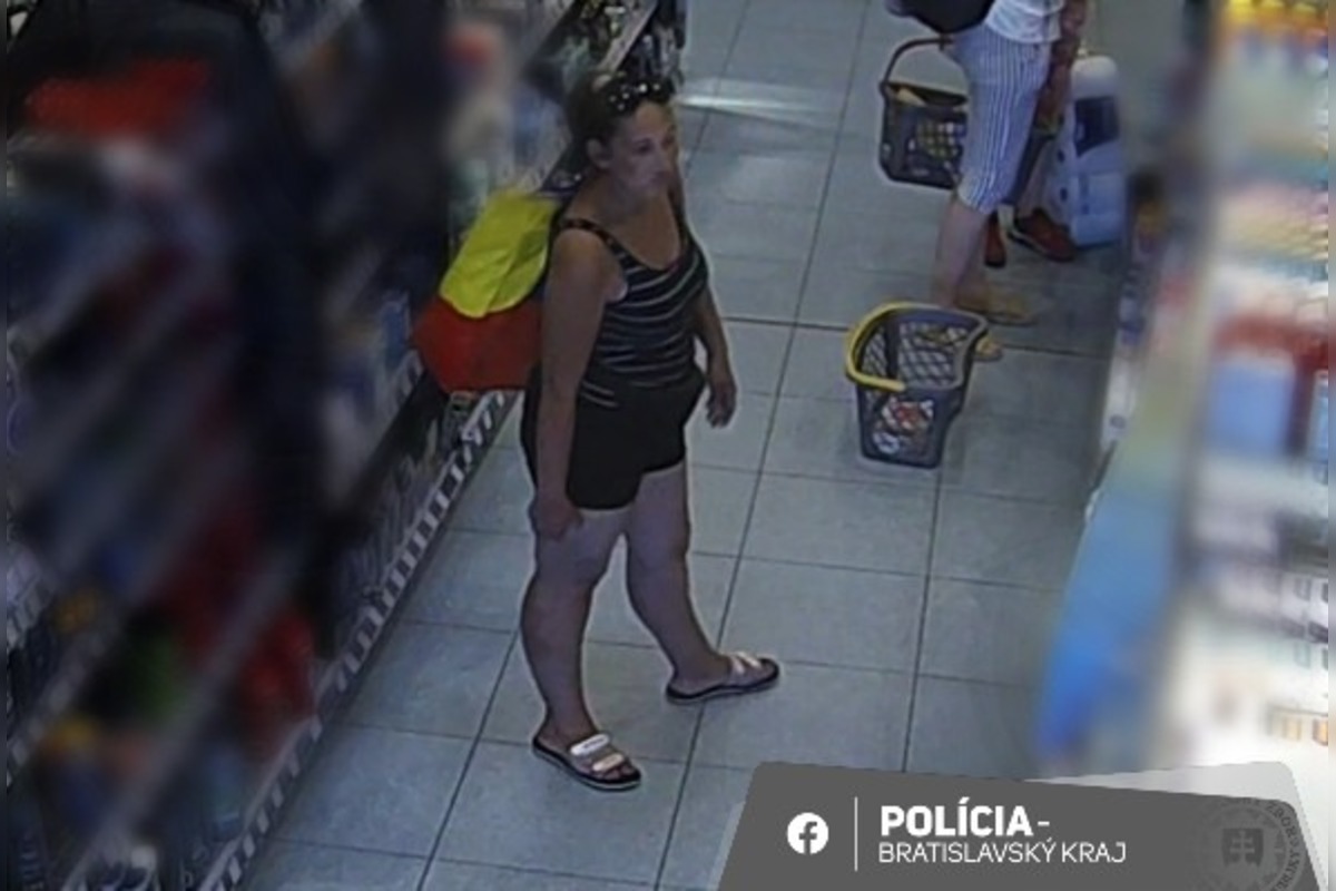 FOTO: Polícia pátra po zlodejke z bratislavskej drogérie, foto 1