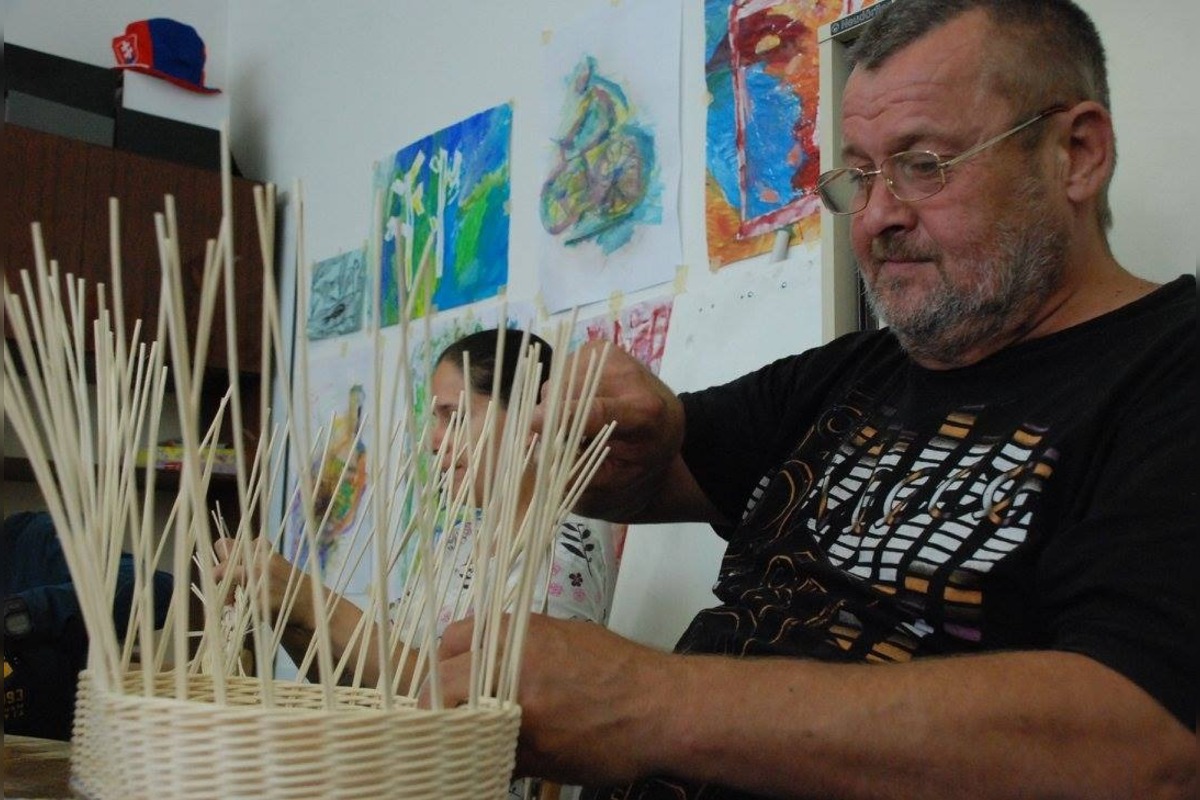 FOTO: Dúbravčania prišli o kolegu, priateľa a dušu mestskej časti Ľuba Navrátili, foto 4