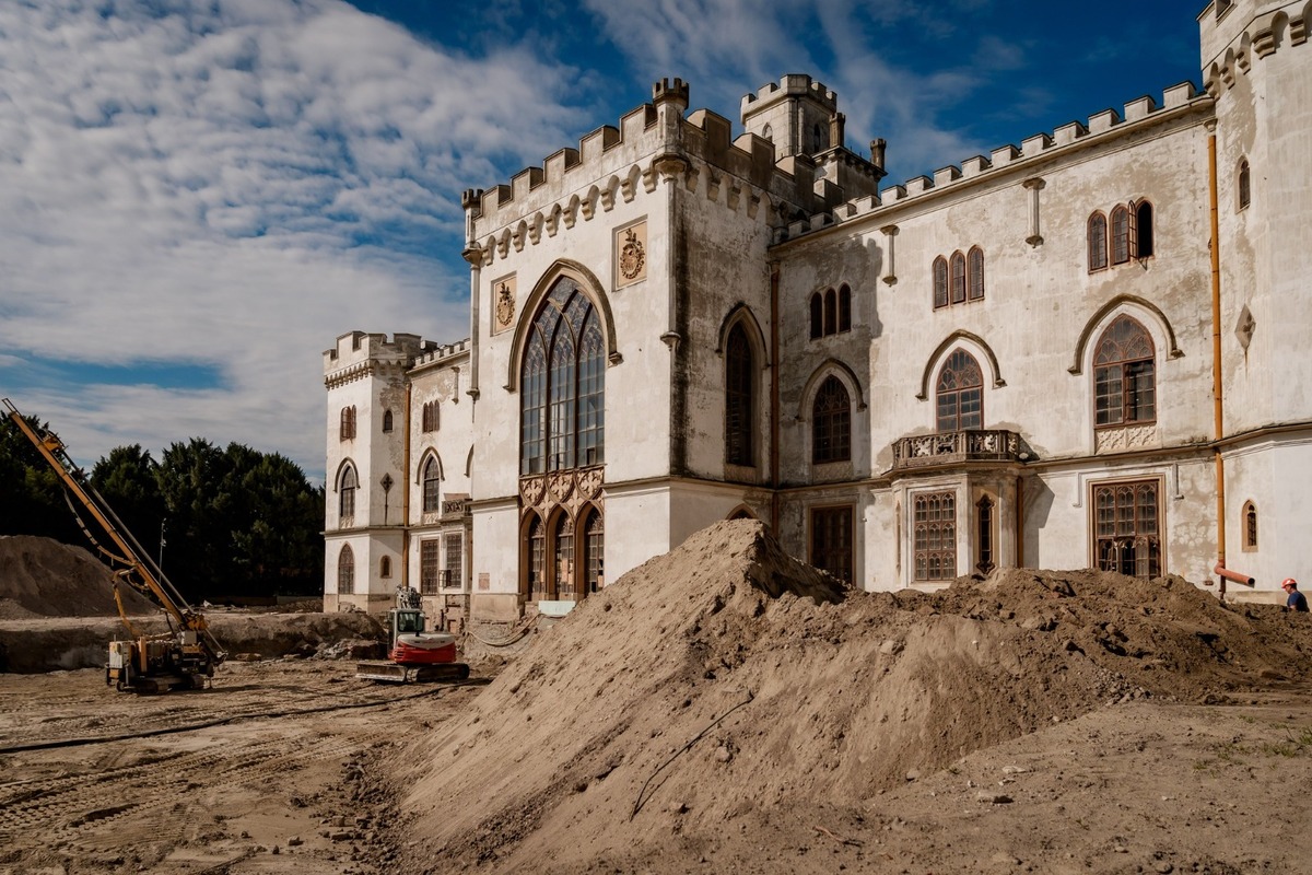 FOTO: Rekonštrukcia kaštieľa v Rusovciach, foto 15